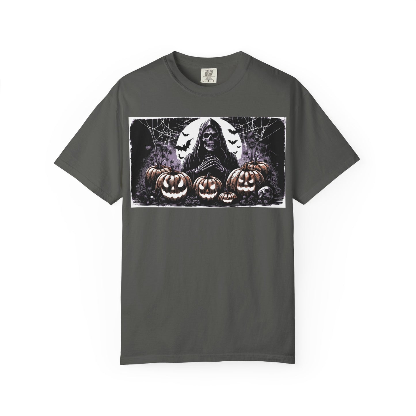 Spooky Halloween T-shirt, Unisex Graphic Tee, Ghostly Apparel, Fall Fashion, Pumpkin Shirt, Halloween Costume Top