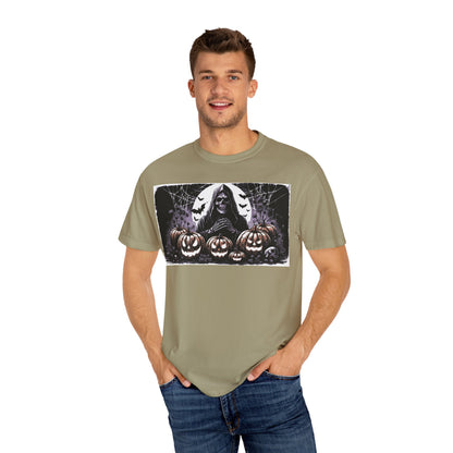 Spooky Halloween T-shirt, Unisex Graphic Tee, Ghostly Apparel, Fall Fashion, Pumpkin Shirt, Halloween Costume Top