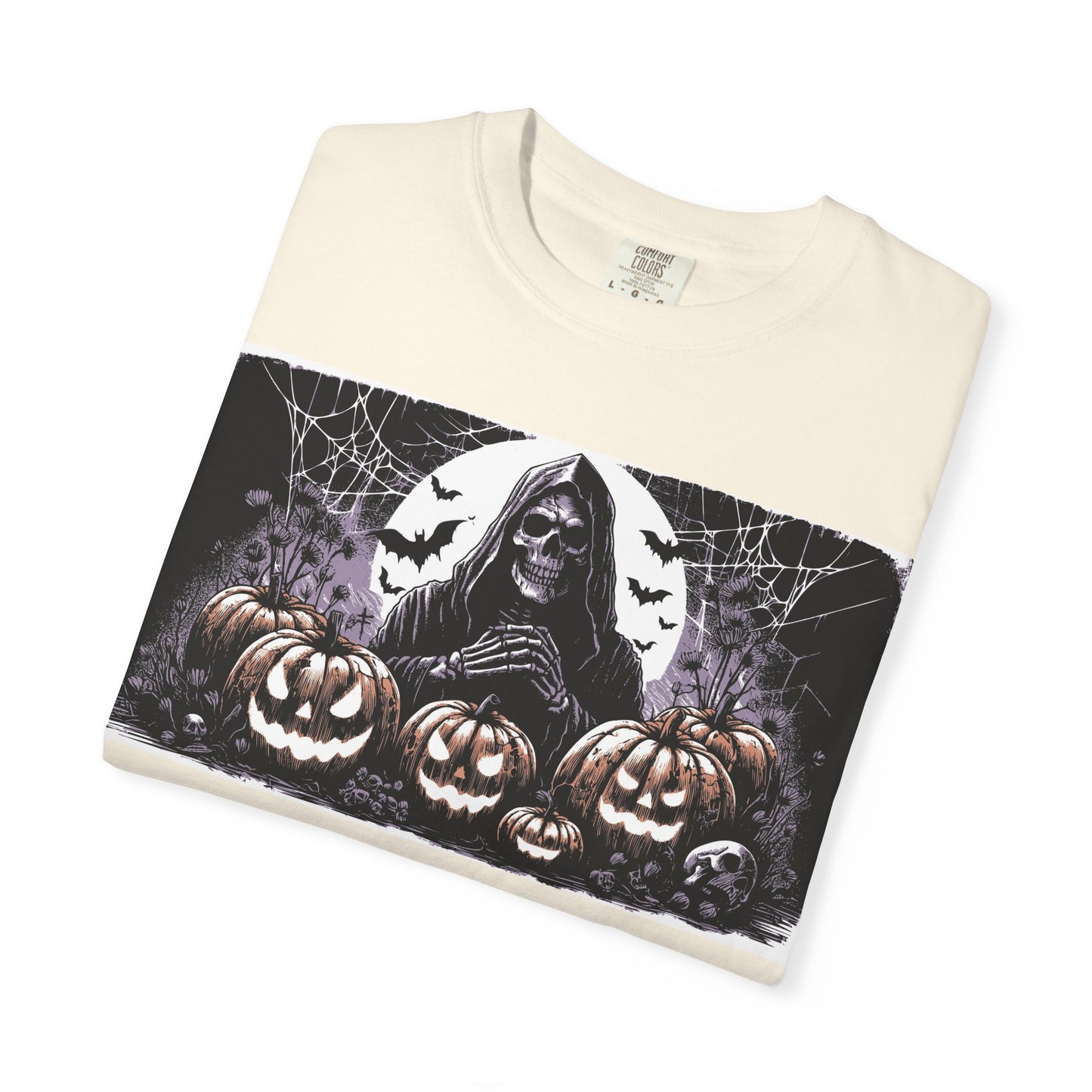 Spooky Halloween T-shirt, Unisex Graphic Tee, Ghostly Apparel, Fall Fashion, Pumpkin Shirt, Halloween Costume Top