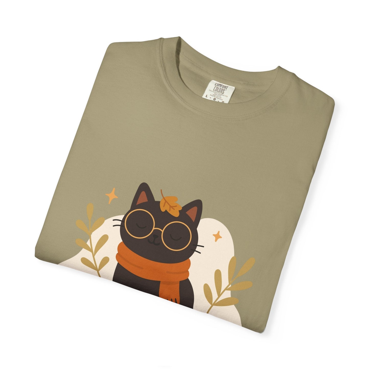 Charming Cat Graphic T-Shirt, Cozy Autumn Tee with Books and Glasses, Perfect for Cat Lovers, Gift for Bookworms, Unisex Fall Fashion - MaisonThreadory