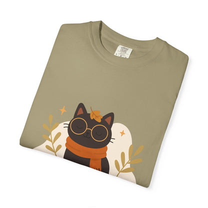 Charming Cat Graphic T-Shirt, Cozy Autumn Tee with Books and Glasses, Perfect for Cat Lovers, Gift for Bookworms, Unisex Fall Fashion - MaisonThreadory