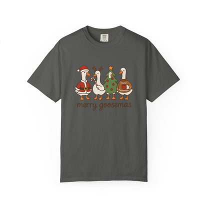 Merry Goosemas Unisex T-Shirt - MaisonThreadory