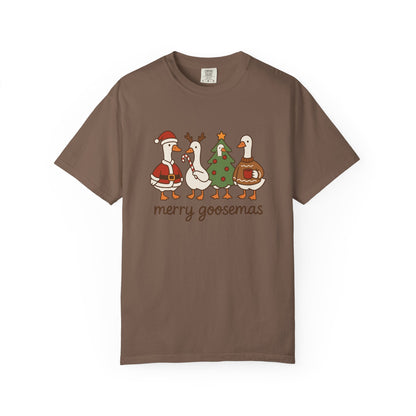 Merry Goosemas Unisex T-Shirt - MaisonThreadory
