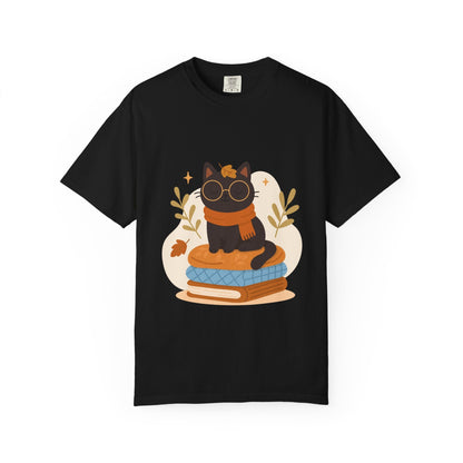 Charming Cat Graphic T-Shirt, Cozy Autumn Tee with Books and Glasses, Perfect for Cat Lovers, Gift for Bookworms, Unisex Fall Fashion - MaisonThreadory