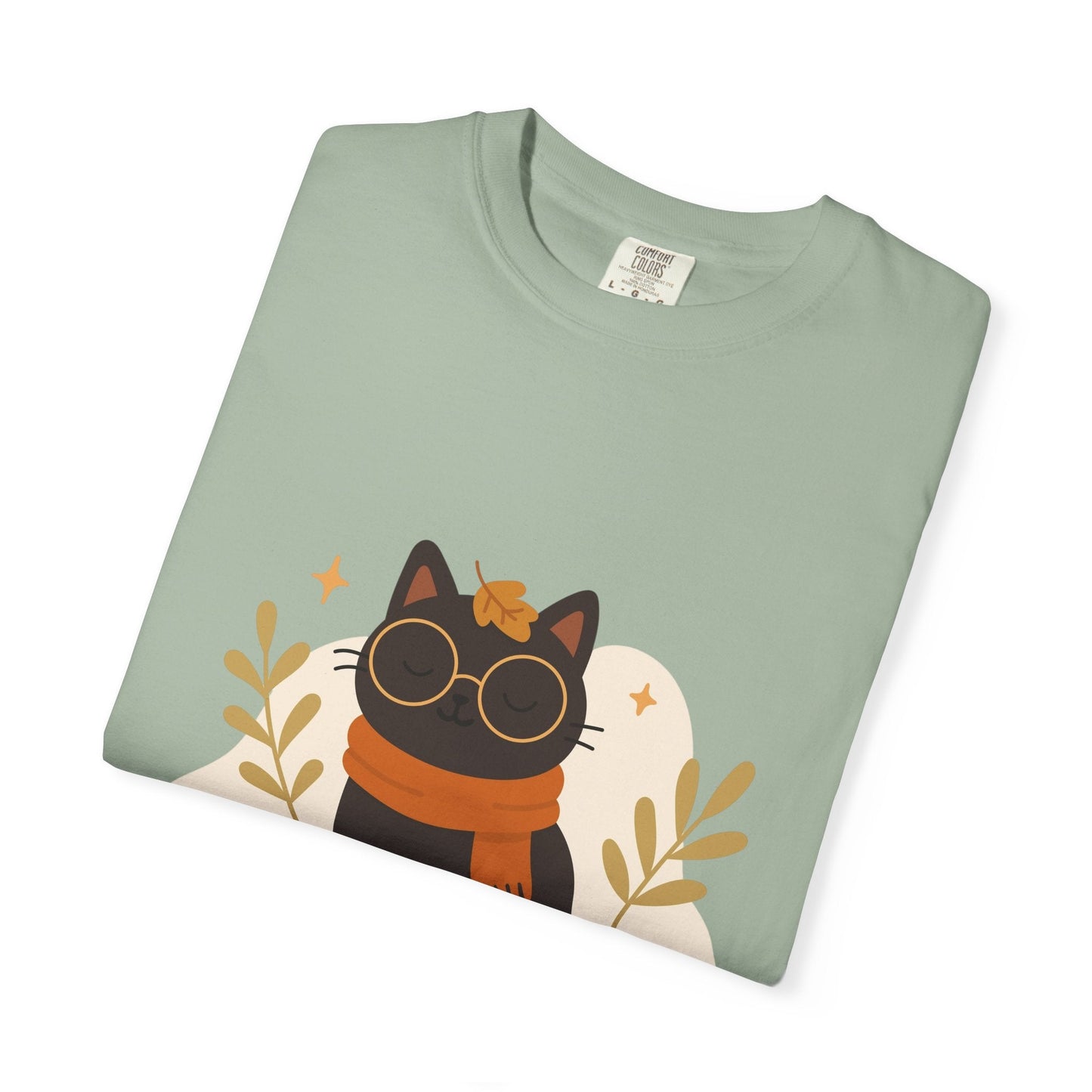 Charming Cat Graphic T-Shirt, Cozy Autumn Tee with Books and Glasses, Perfect for Cat Lovers, Gift for Bookworms, Unisex Fall Fashion - MaisonThreadory