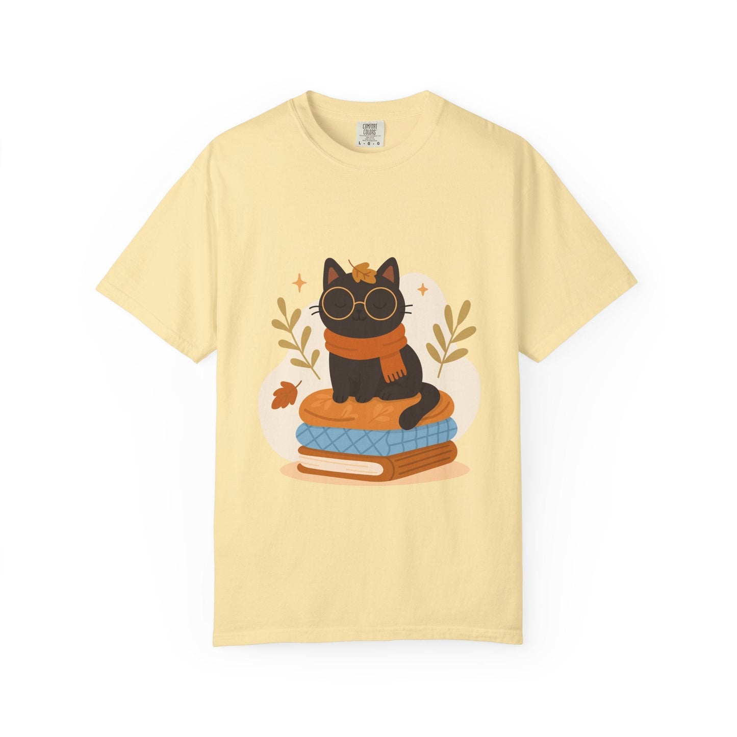 Charming Cat Graphic T-Shirt, Cozy Autumn Tee with Books and Glasses, Perfect for Cat Lovers, Gift for Bookworms, Unisex Fall Fashion - MaisonThreadory