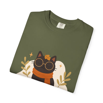 Charming Cat Graphic T-Shirt, Cozy Autumn Tee with Books and Glasses, Perfect for Cat Lovers, Gift for Bookworms, Unisex Fall Fashion - MaisonThreadory