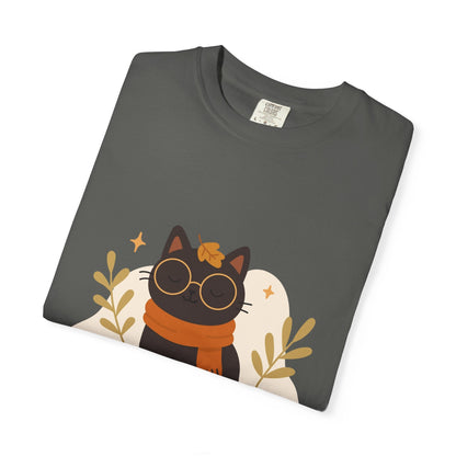 Charming Cat Graphic T-Shirt, Cozy Autumn Tee with Books and Glasses, Perfect for Cat Lovers, Gift for Bookworms, Unisex Fall Fashion - MaisonThreadory