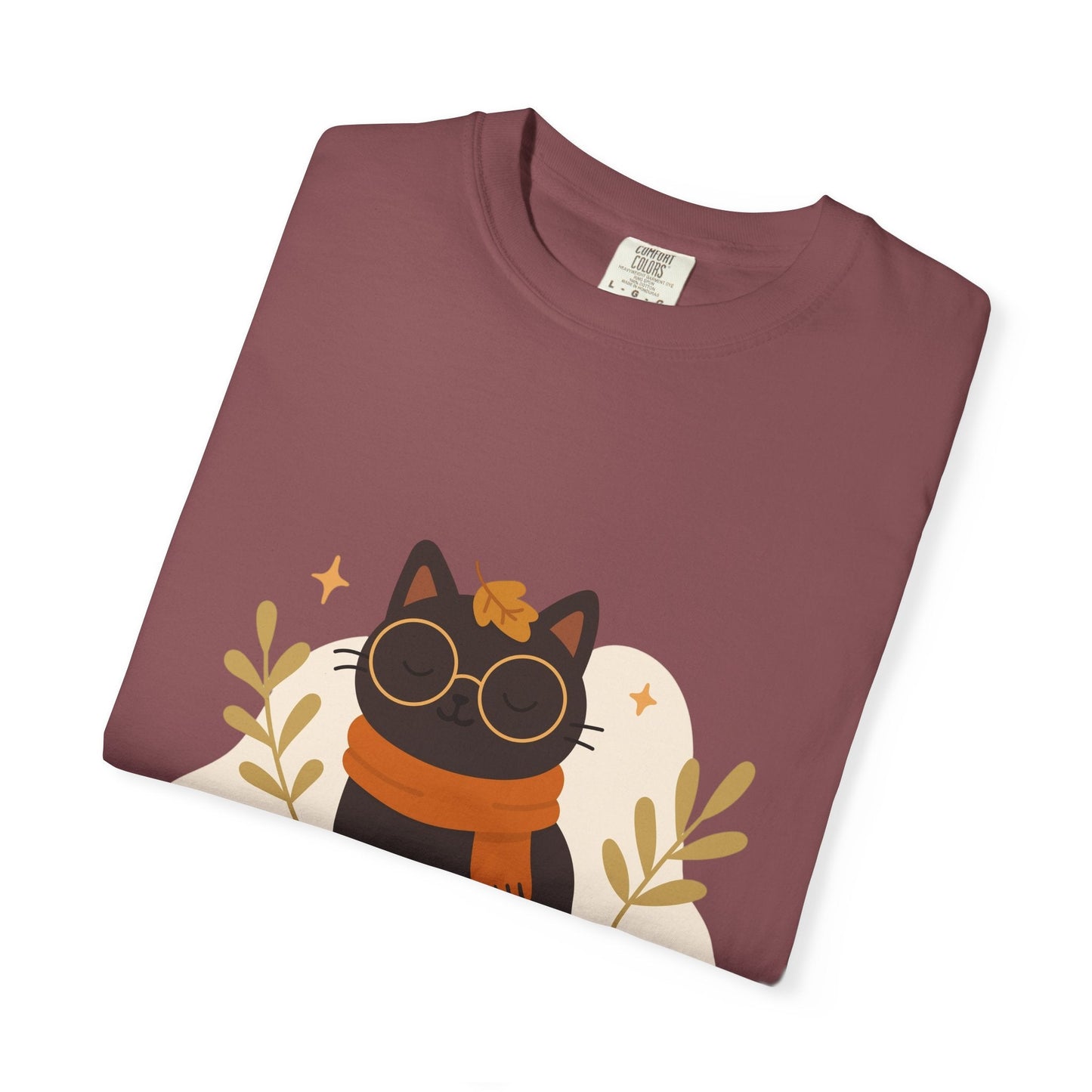 Charming Cat Graphic T-Shirt, Cozy Autumn Tee with Books and Glasses, Perfect for Cat Lovers, Gift for Bookworms, Unisex Fall Fashion - MaisonThreadory